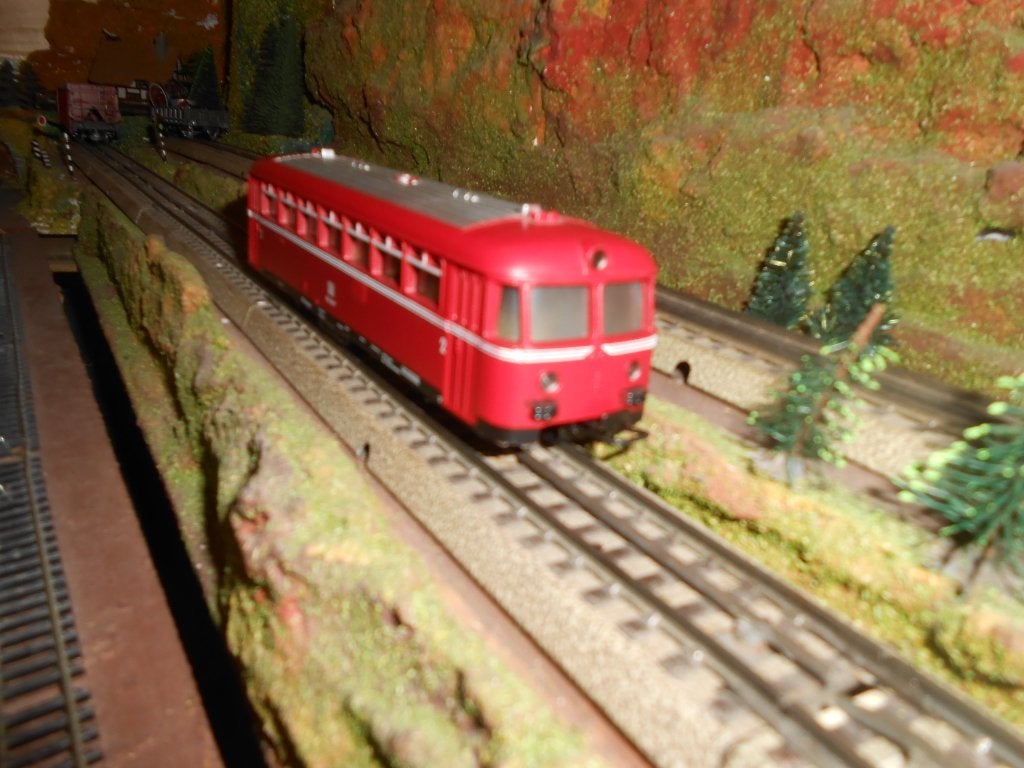 Märklin 3016, de bekende rode railbus van de DB, Wisselstroom, Locomotief, Ophalen of Verzenden, Zo goed als nieuw