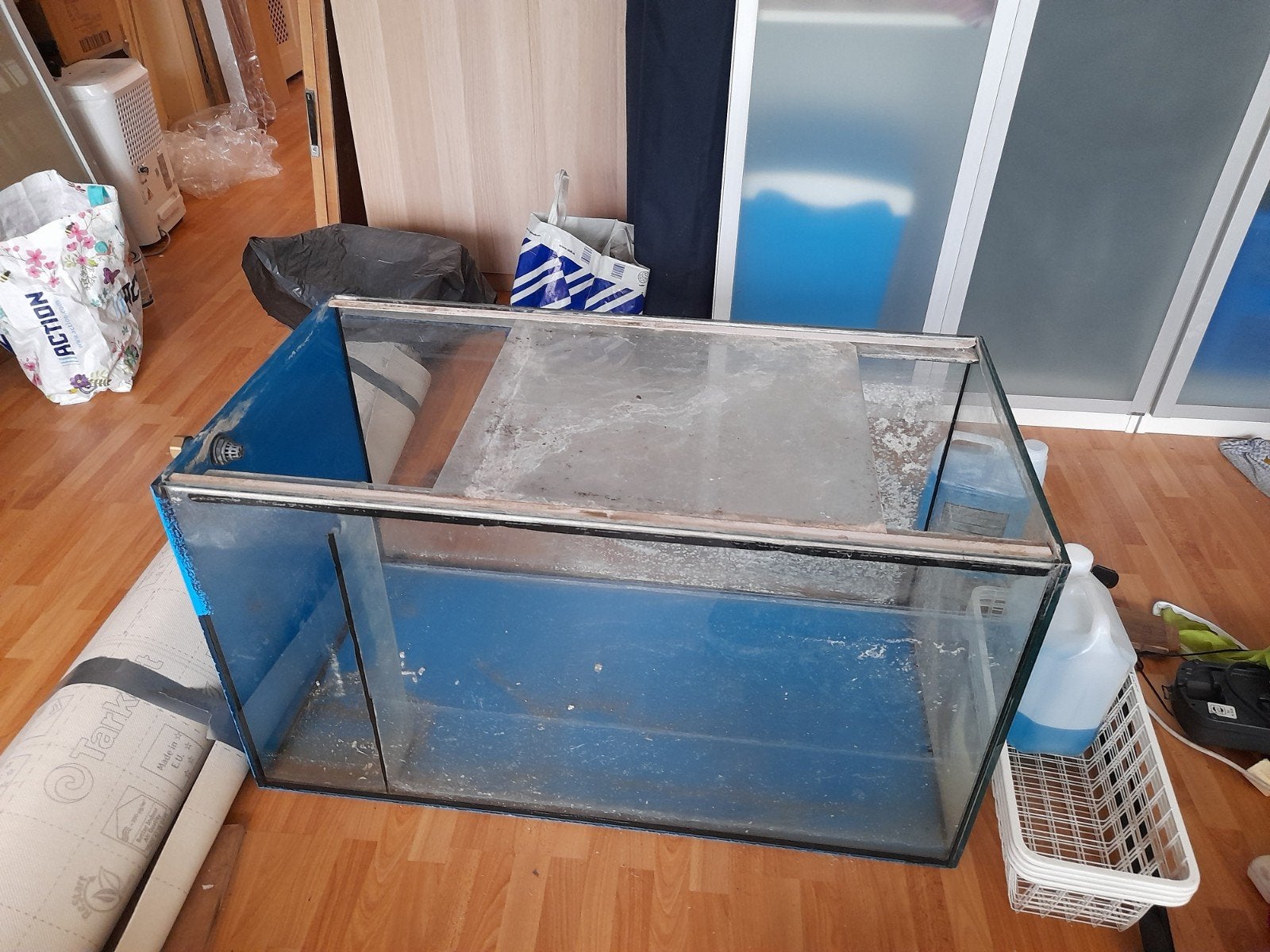 GRATIS Aquarium Hoogvliet. 100 b x  52 d  x 56 h, Dieren en Toebehoren, Ophalen, Leeg aquarium