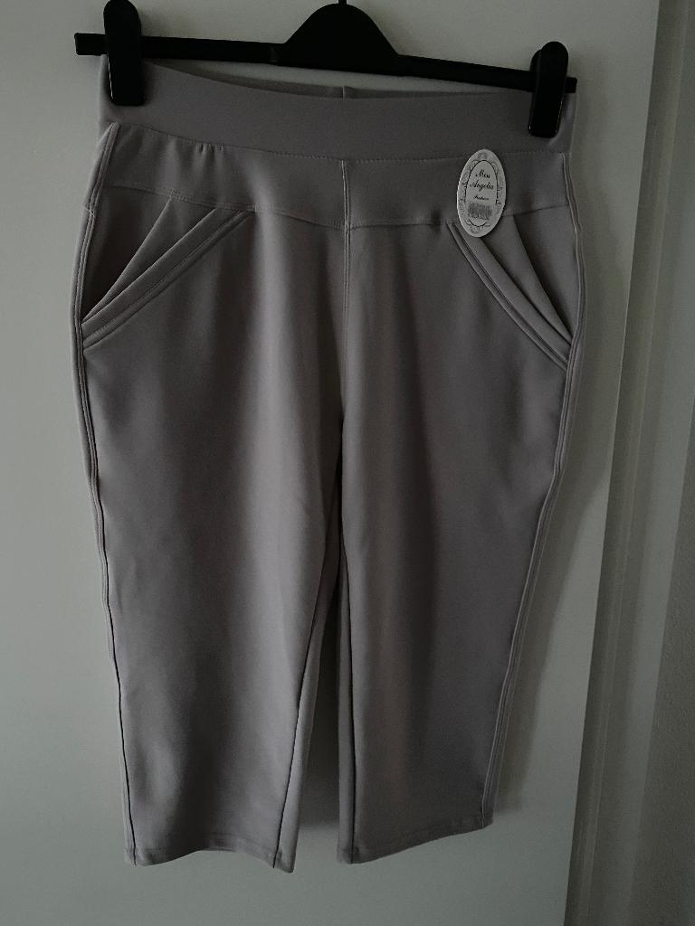 capri 40 grijs/taupe travelstof NIEUW, Maat 38/40 (M), Nieuw, Ophalen of Verzenden, Driekwart