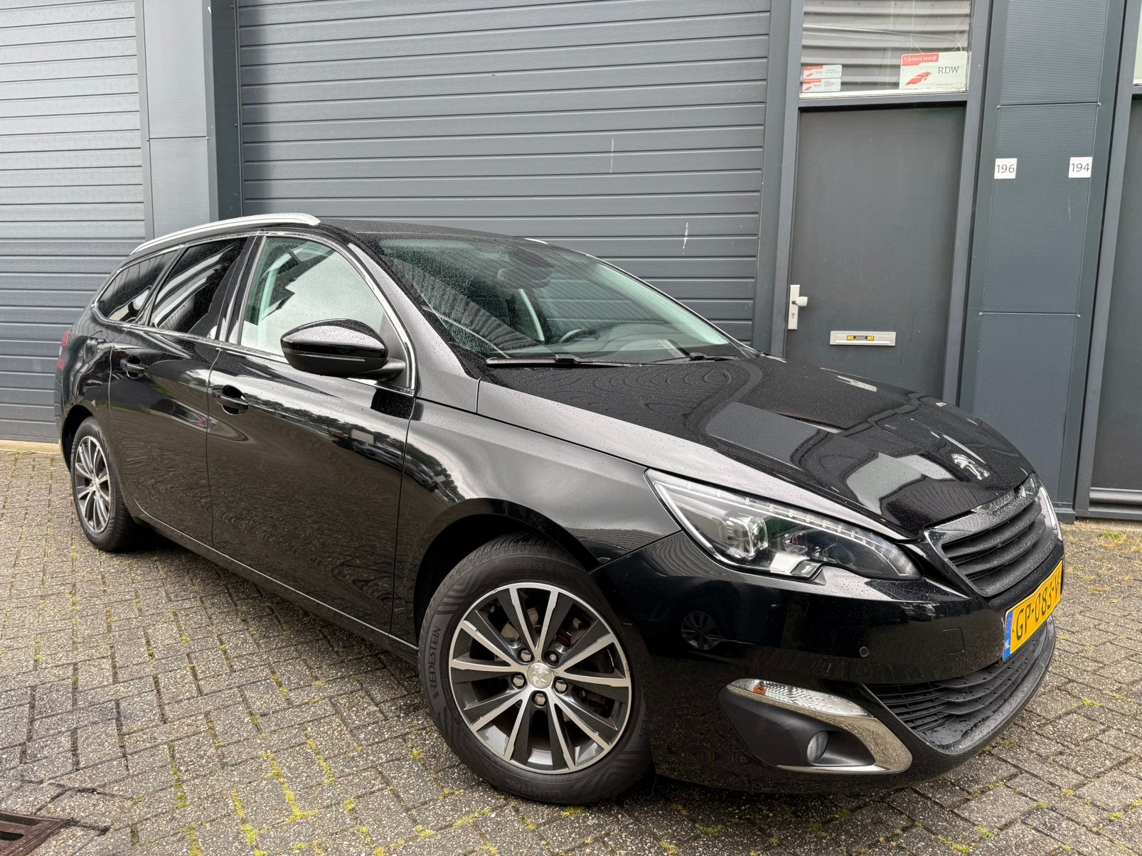 Peugeot 308 1.2 130pk 2015 | Pano | Trekhaak | Led, Auto's, Peugeot, 1199 cc, 1165 kg, Zwart, Origineel Nederlands
