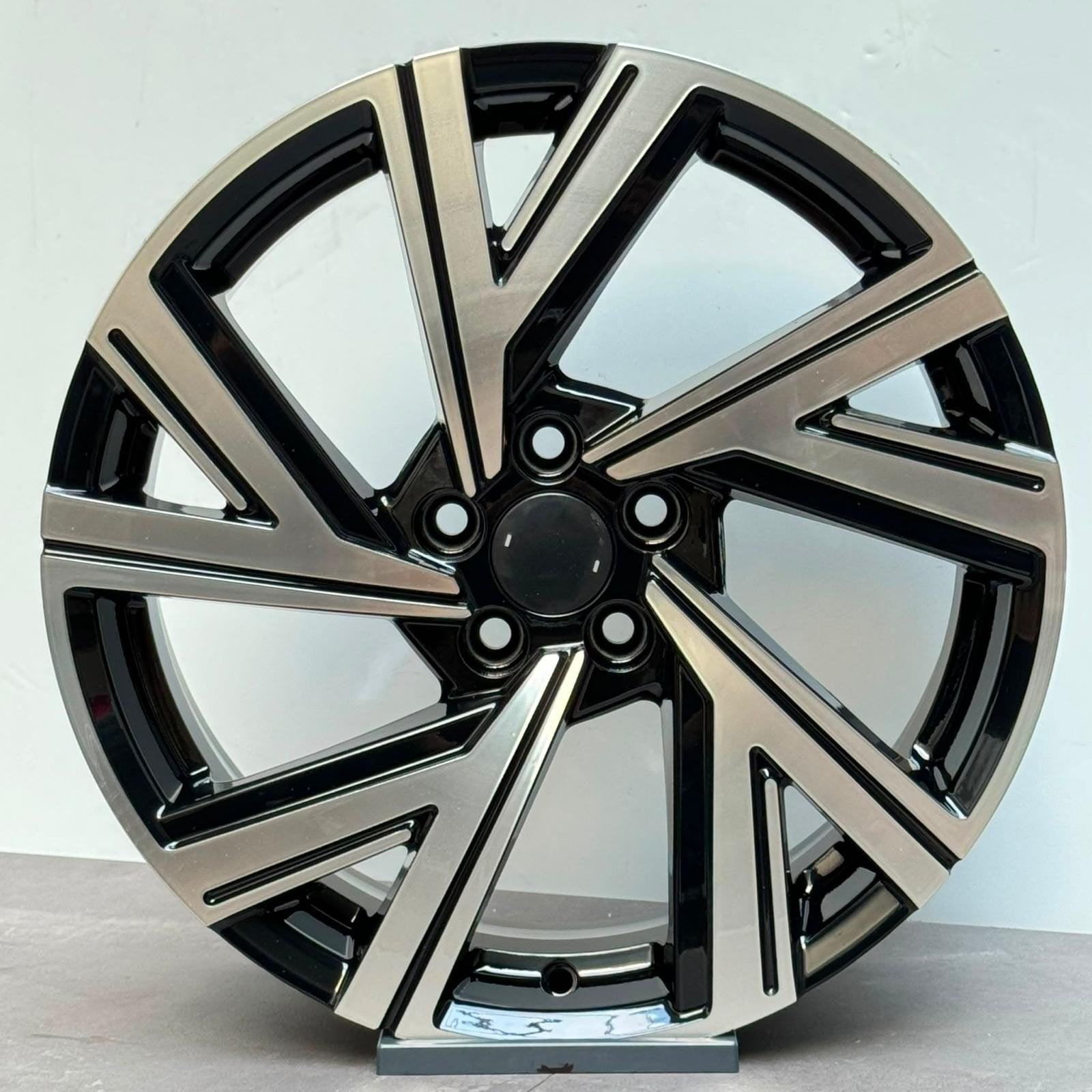 NIEUW 17" Bergamo look Velgen 5x112 Pastop Volkswagen Golf, Velg(en), Caglas, Caglas, Nieuw