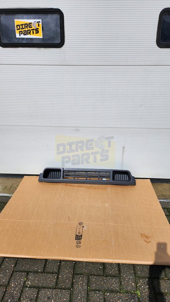 Volkswagen T5 (7/03-10/09) voorbumpergrille midden onder Ori, Auto-onderdelen, Gebruikt, -, -, Ophalen of Verzenden