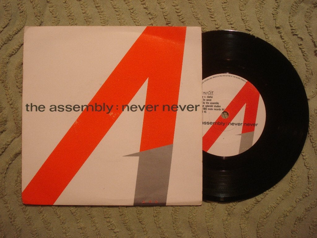 The Assembly 7" Vinyl Single: ‘Never never’ (UK), Ophalen of Verzenden, Gebruikt, 7 inch, Pop