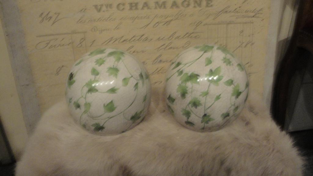 4 aardewerk decoratie bollen leuk in een pot, Antiek en Kunst, Antiek | Keramiek en Aardewerk, Ophalen of Verzenden