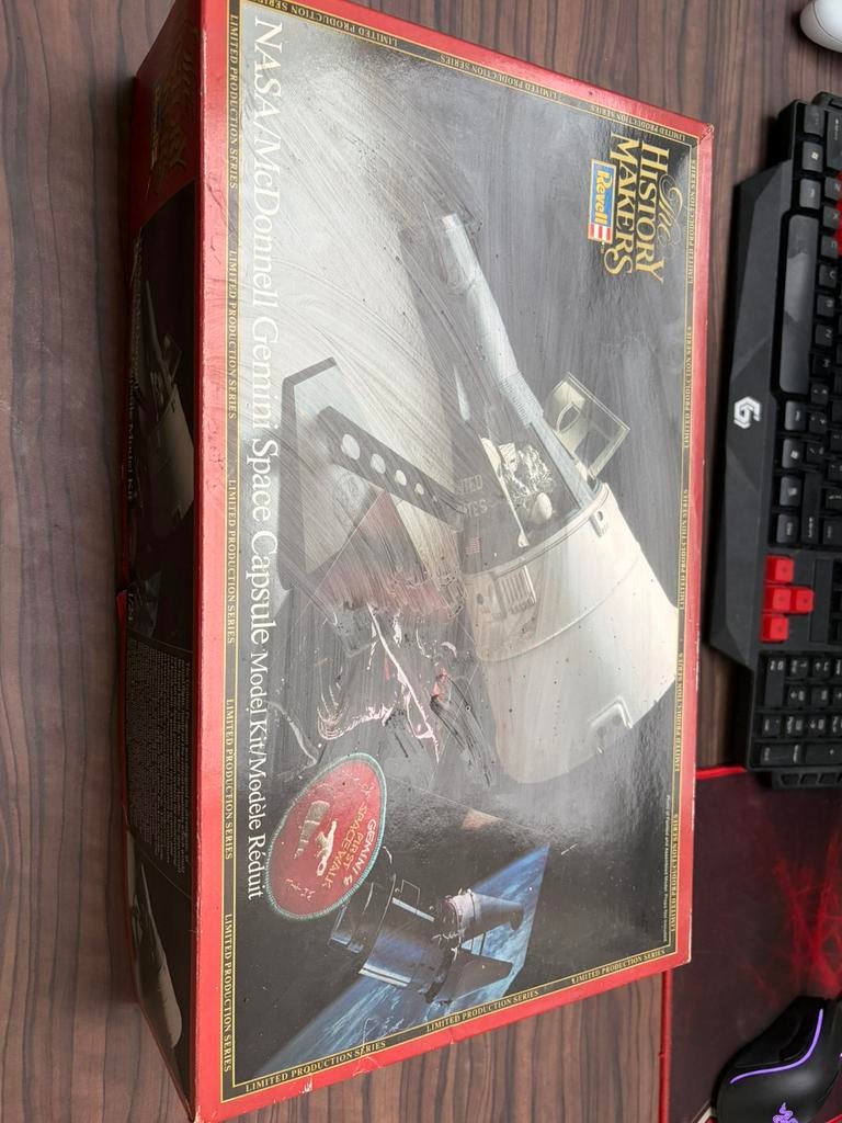 Revell history makers NASA/Mcdonnell 1/24 8618, Ophalen, Zo goed als nieuw, 1:50 tot 1:144