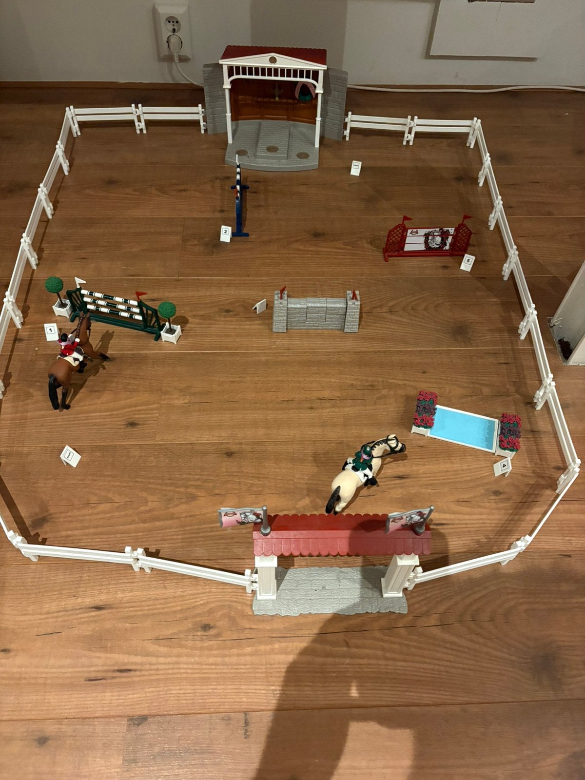SCHLEICH® Horse Club Groot Paardenwedstrijdtoernooi, Ophalen, Zo goed als nieuw, Overige typen