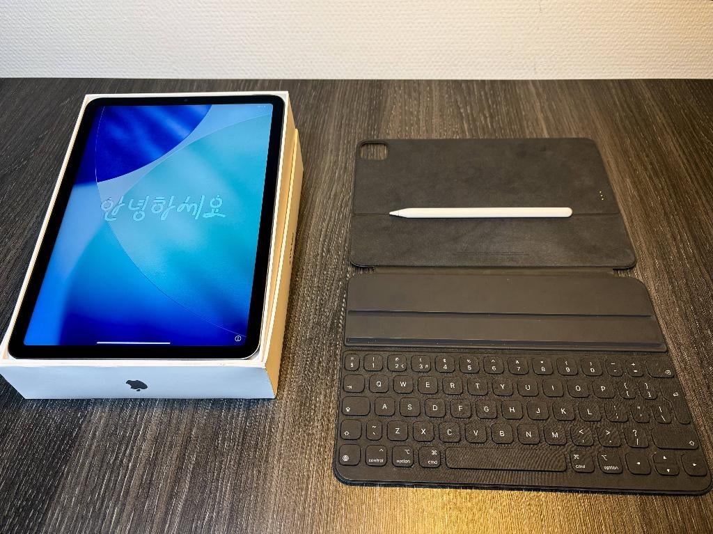 Apple iPad Air 5 (64GB) + Smart KeyBoard en Apple Pencil, Computers en Software, Apple iPads, Apple iPad Air, Zo goed als nieuw
