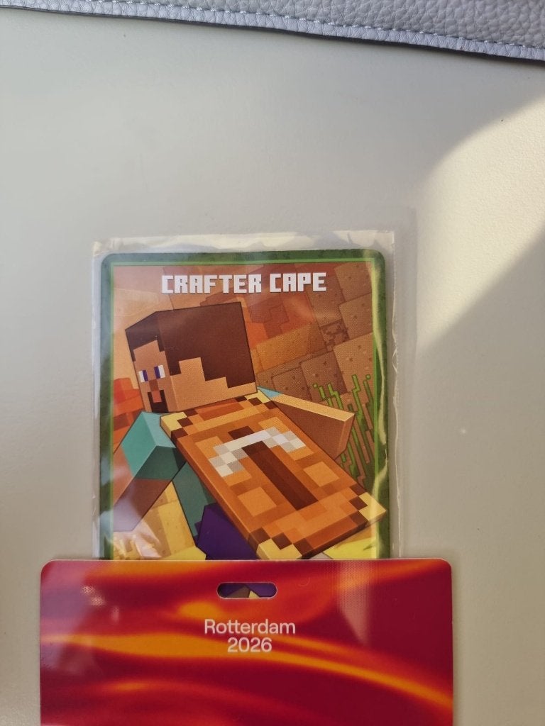 Minecraft Crafter Cape Code | TwitchCon Collectible, Spelcomputers en Games, Spelcomputers | Overige Accessoires, Overige merken