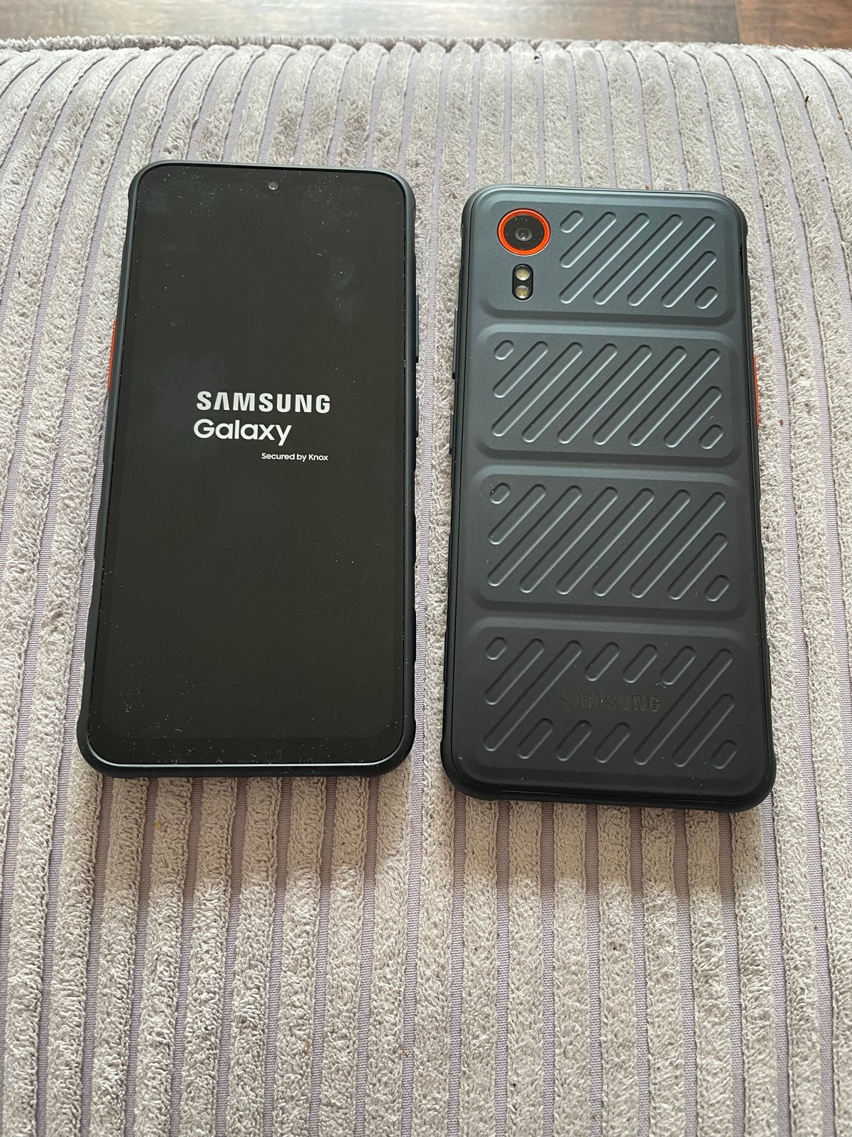Samsung Galaxy XCover 7 - *Nieuw in doos* 3 stuks!, Ophalen, Nieuw, Klassiek of Candybar, Zonder simlock