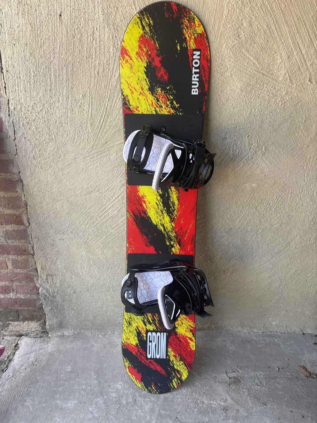 Burton Grom Snowboard 120 cm met bindingen - ZGAN, Ophalen, Zo goed als nieuw, Board