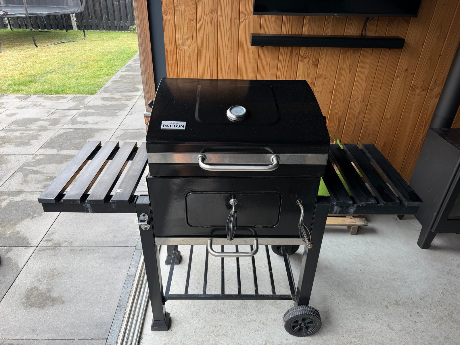 Patton houtskool bbq, Ophalen, Zo goed als nieuw