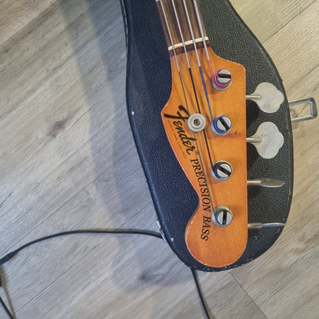 Fender precision basgitaar, Muziek en Instrumenten, Ophalen, Gebruikt, Elektrisch