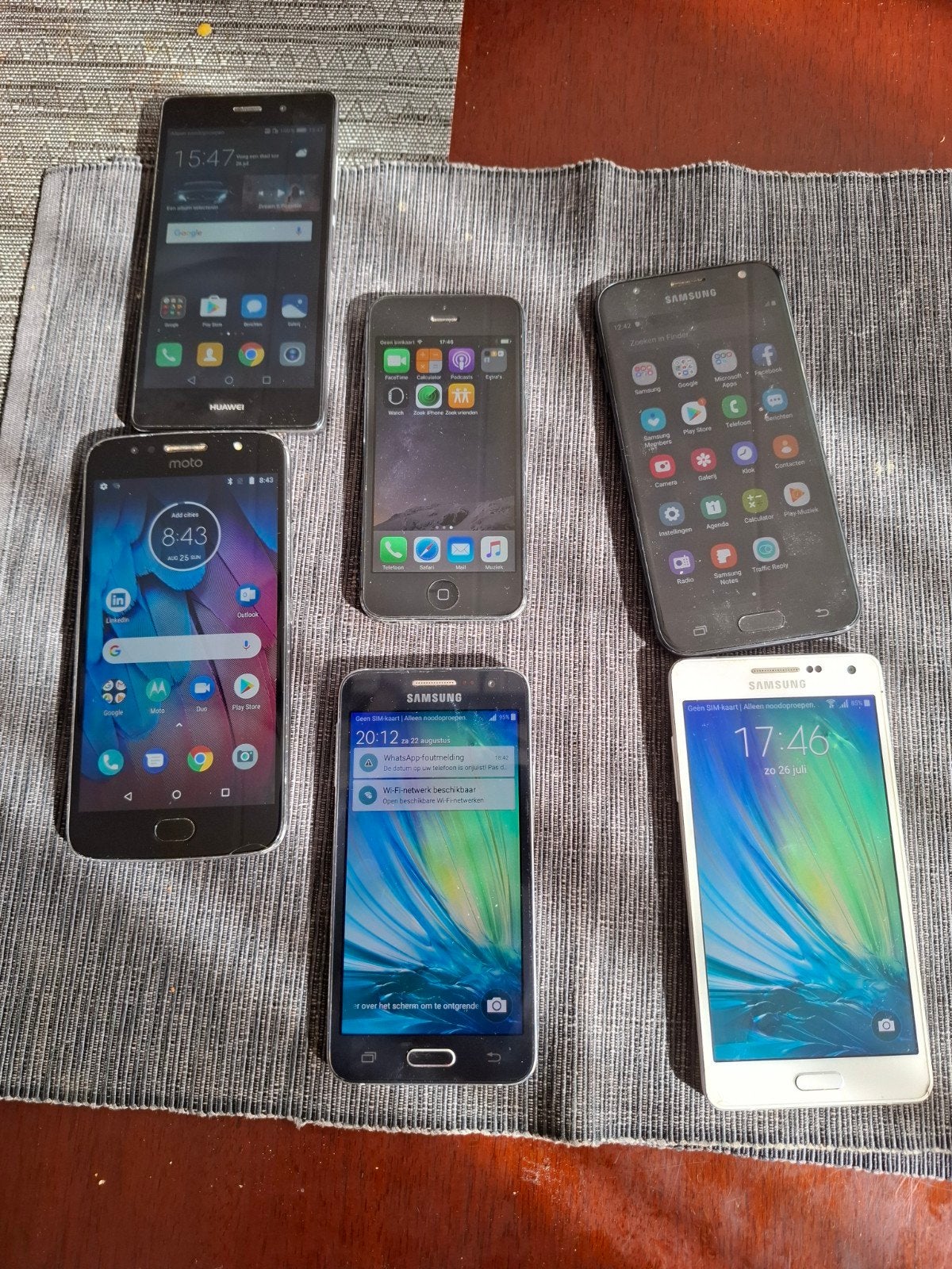 Partij van 6 smartphones: Samsung, Huawei, Motorola, iPhone, Ophalen, Gebruikt, Zonder simlock, Zonder abonnement