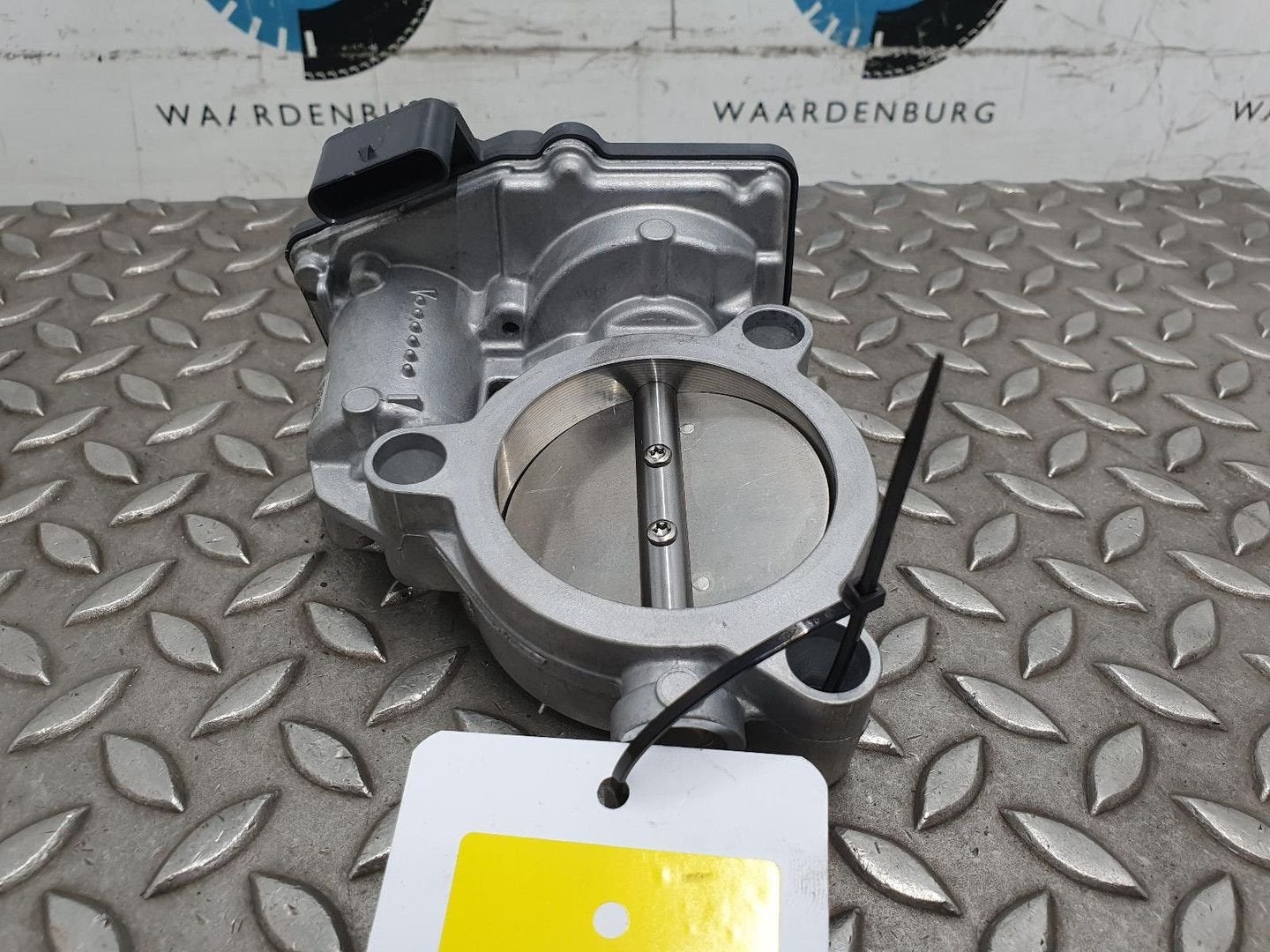 BMW 3 SERIES GASKLEPHUIS 13547619008 2024, Ophalen of Verzenden, Gebruikt, Stiba lid