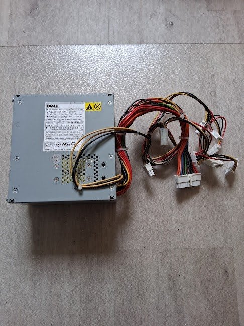 Dell PS‑5252‑2DFS 250W OEM voeding, Computers en Software, Interne voedingen, Ophalen of Verzenden, Gebruikt