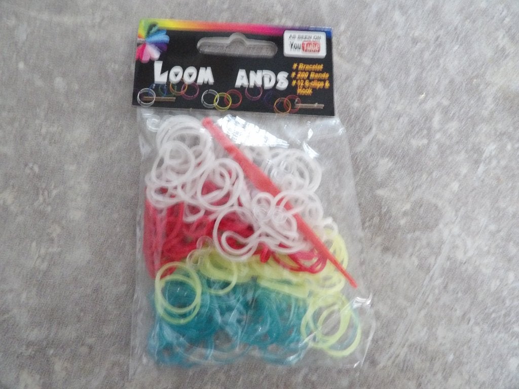 NIEUW 200 verschillende kleuren loom bandjes 5 voor 8,00, Ophalen of Verzenden, Nieuw