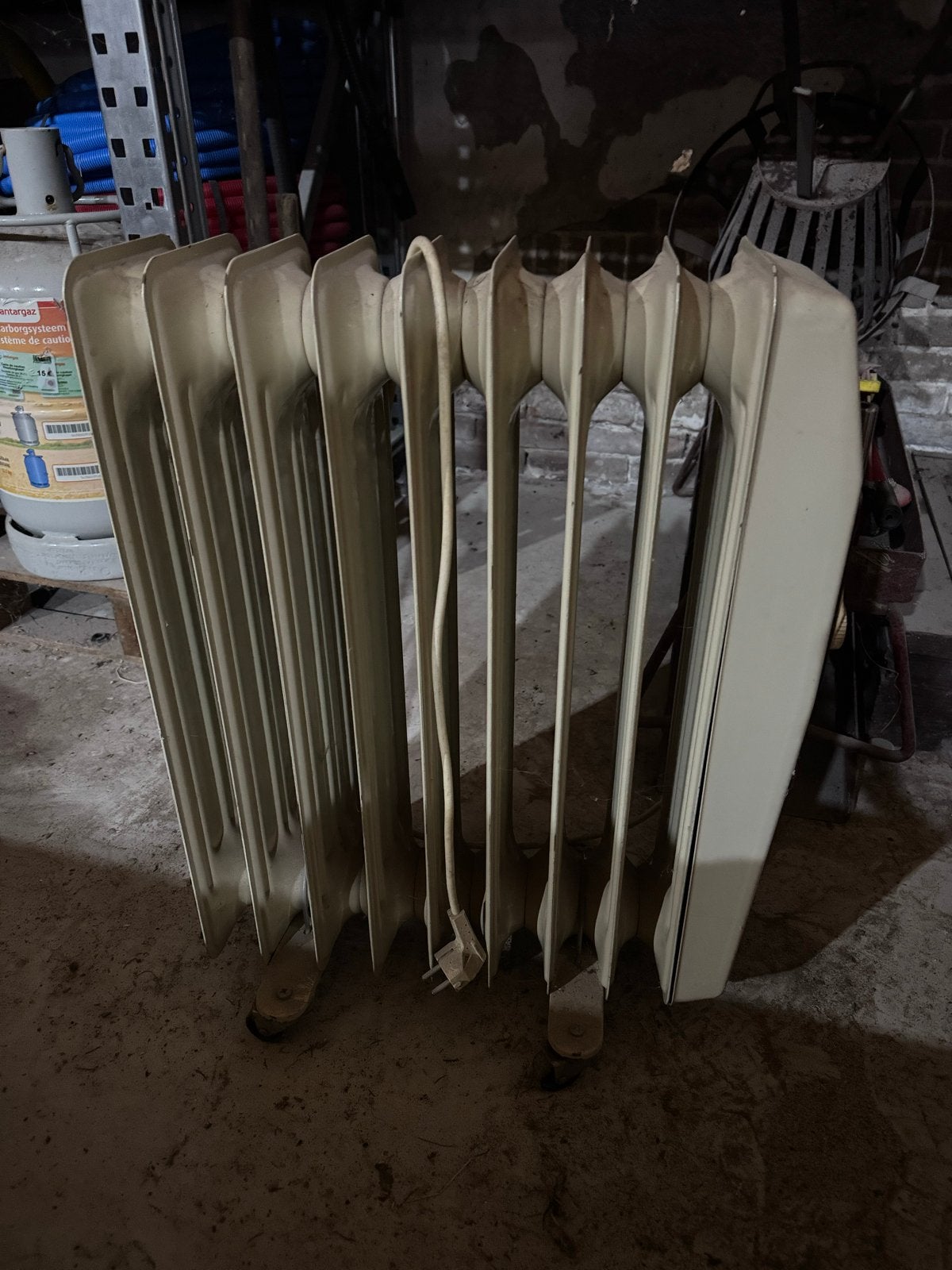Oliekachel - Werkt naar behoren, Gebruikt, Kachel, Minder dan 60 cm, Ophalen of Verzenden