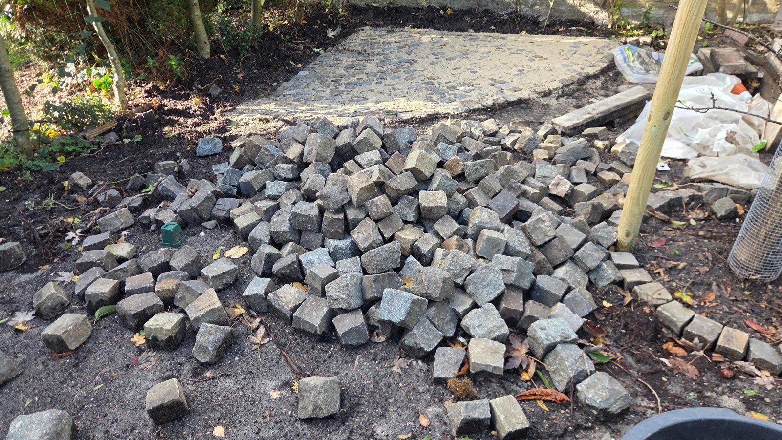 Kinderkopjes (ca. 250-300 stuks) gratis af te halen, Ophalen, Gebruikt, Klinkers, Natuursteen