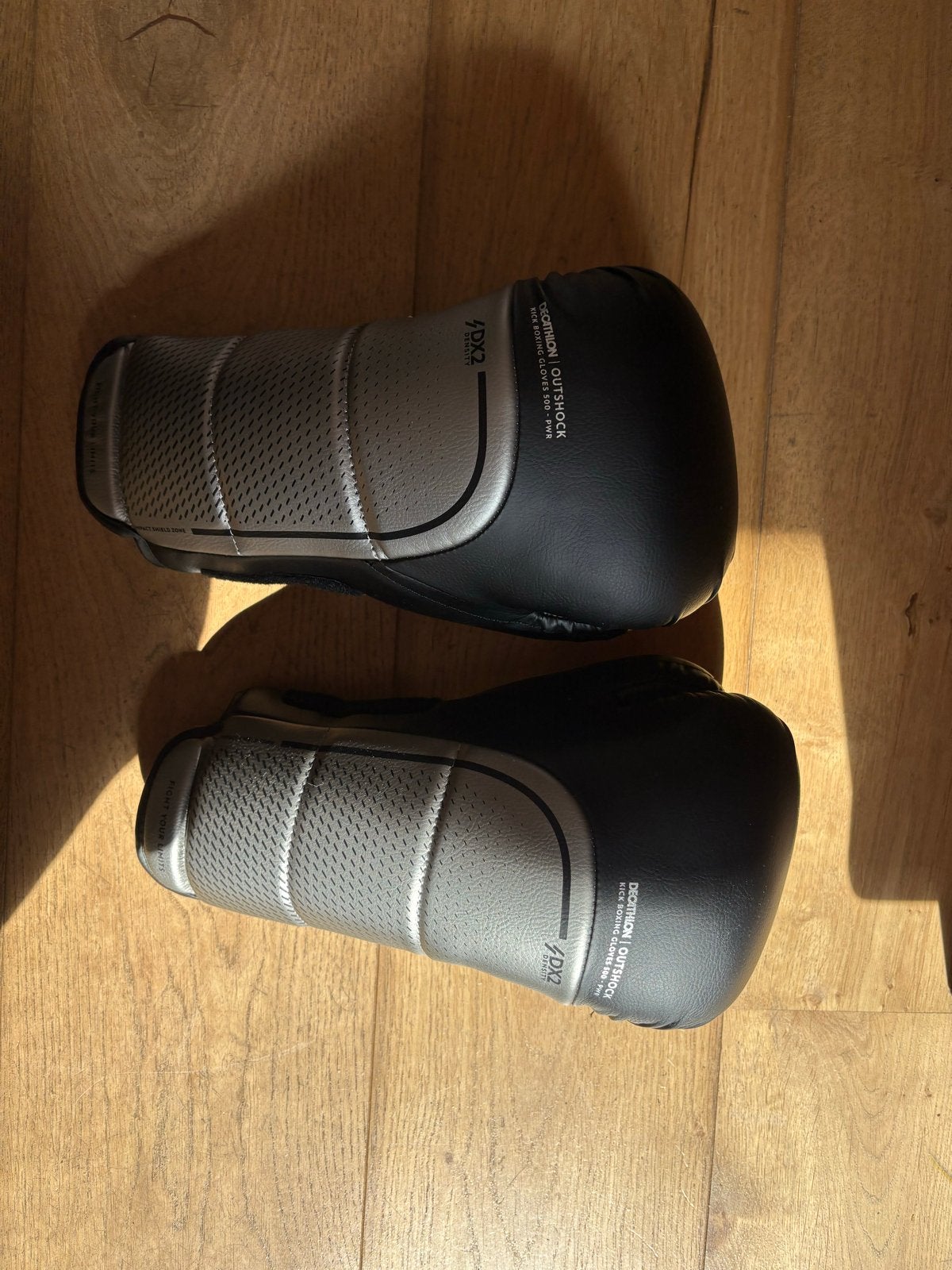 Bokshandschoenen Outshock 100 - Zwart/Grijs, Ophalen, Zo goed als nieuw, Bokshandschoenen