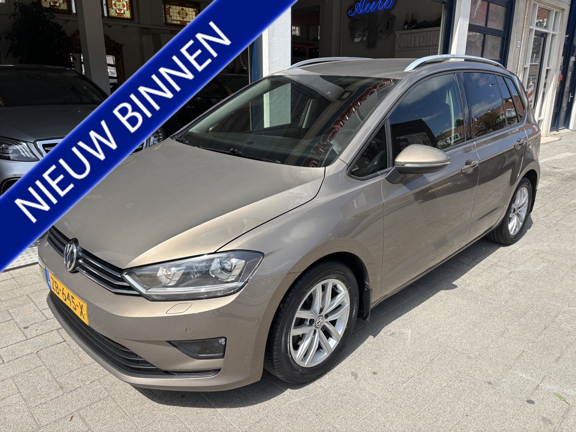Volkswagen Golf Sportsvan 1.4 TSI Business Edition AUTOMAAT/, Gebruikt, Euro 6, 4 cilinders, Bruin