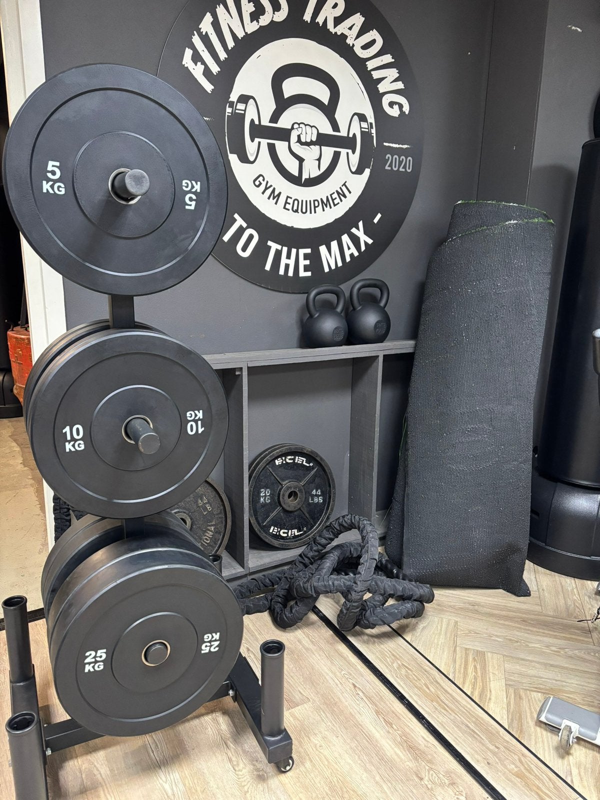 Nieuw zwarte Bumper plates/fitness schijven! sets of ranges!, Nieuw, Ophalen of Verzenden, ., Info@fitnesstradingtothemax.nl