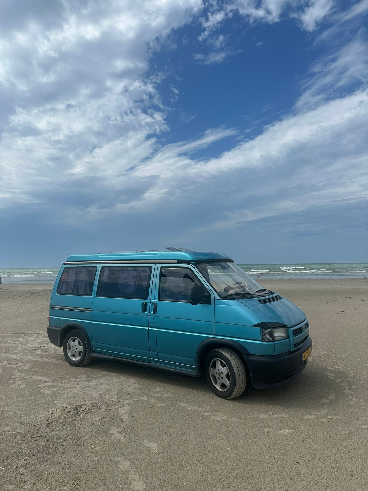 Volkswagen t4 camper met reimo hefdak, Caravans en Kamperen, Campers, Volkswagen, Achteruitrijcamera, Navigatie, Particulier