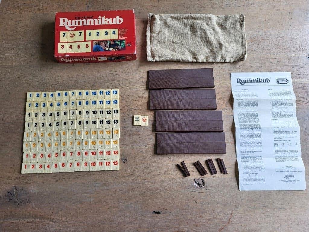 spel Rummikub kleine rode doos, Een of twee spelers, Ophalen of Verzenden, Gebruikt