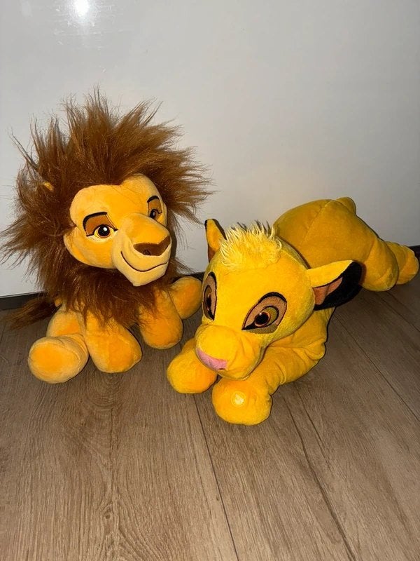 2x knuffel lion king Disney (best groot), Ophalen of Verzenden, Leeuwenkoning of Jungle Boek, Zo goed als nieuw, Knuffel