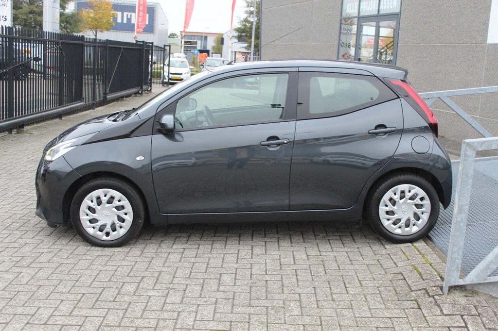 Toyota Aygo 1.0 VVT-i x-play 1ste Eigenaar/Achteruitrijcamer, Voorwielaandrijving, 12 maanden, Stof, Gebruikt