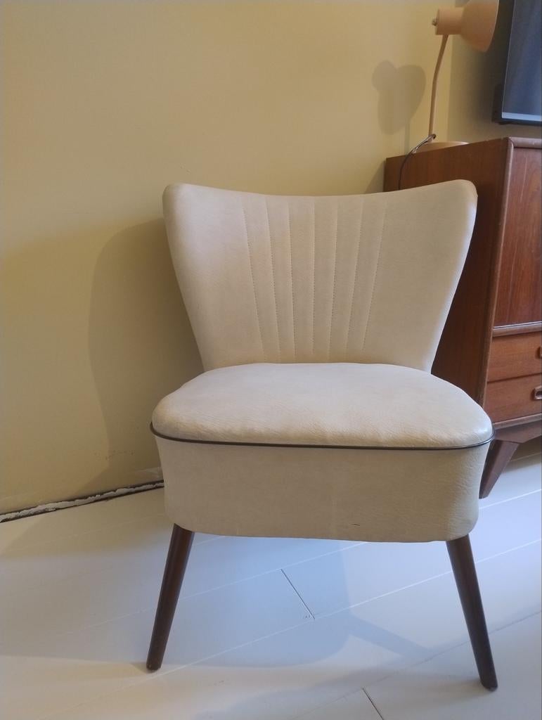 Vintage Crème Fauteuil met Houten Poten, Ophalen