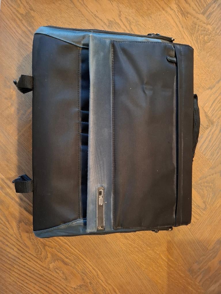 Laptoptas, Ophalen, 17 inch of meer, Zo goed als nieuw, Overige typen