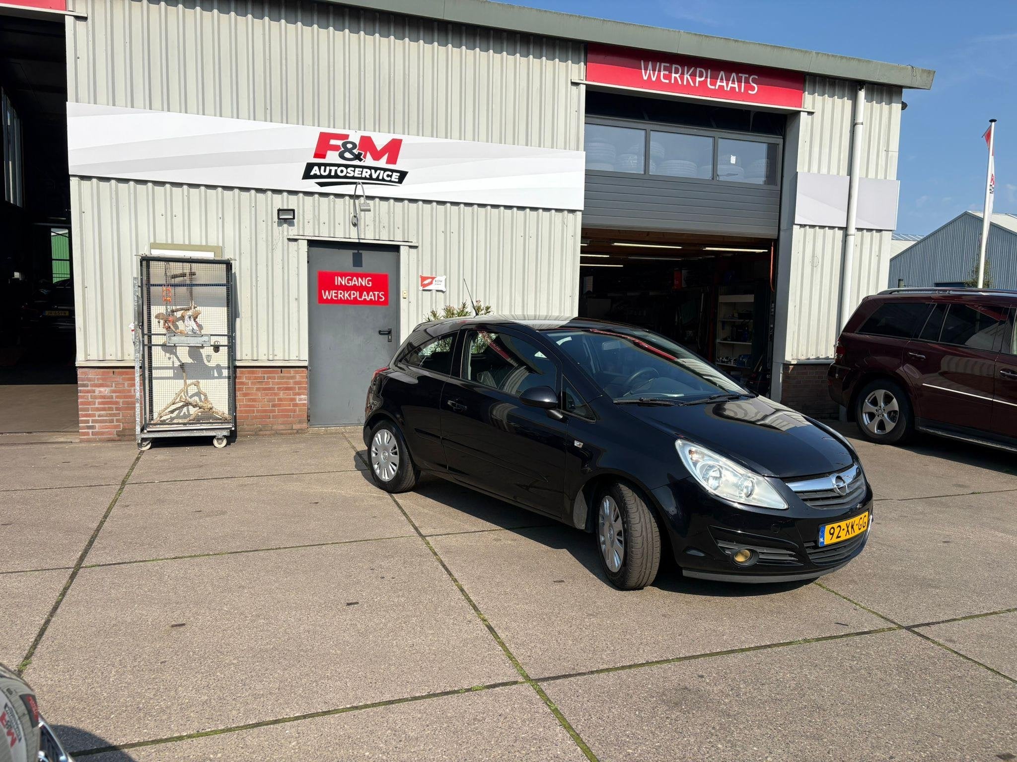 Opel Corsa 1.2-16V Enjoy Airco, Auto's, Voorwielaandrijving, 4 cilinders, 1229 cc, Zwart