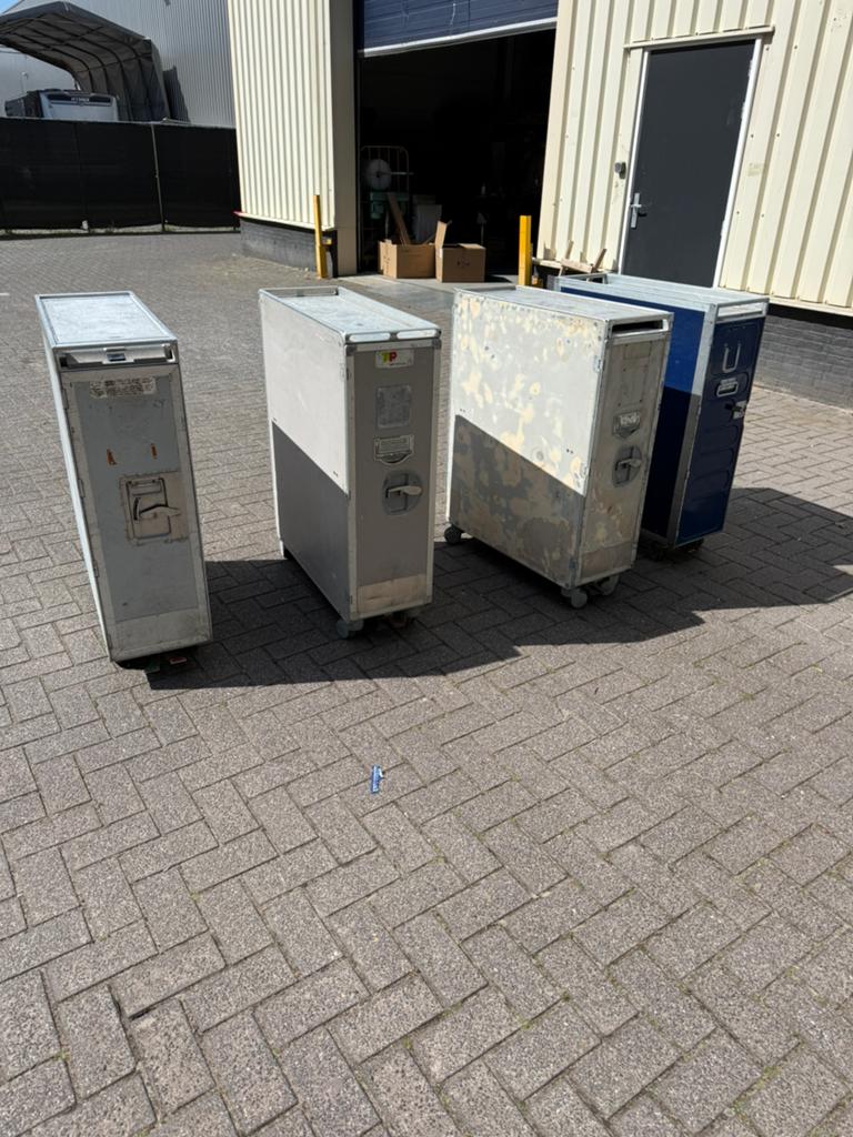 Vliegtuigtrolleys vliegtuig trolly airline cart galley cart, Verzamelen, Ophalen, Gebruikt, Overige typen