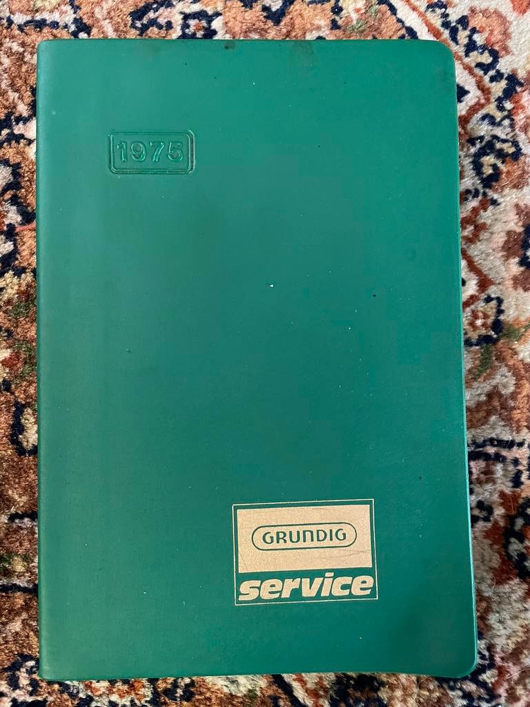 Grundig servicegids  , 1975, Verzamelen, Ophalen of Verzenden, Audio en Video