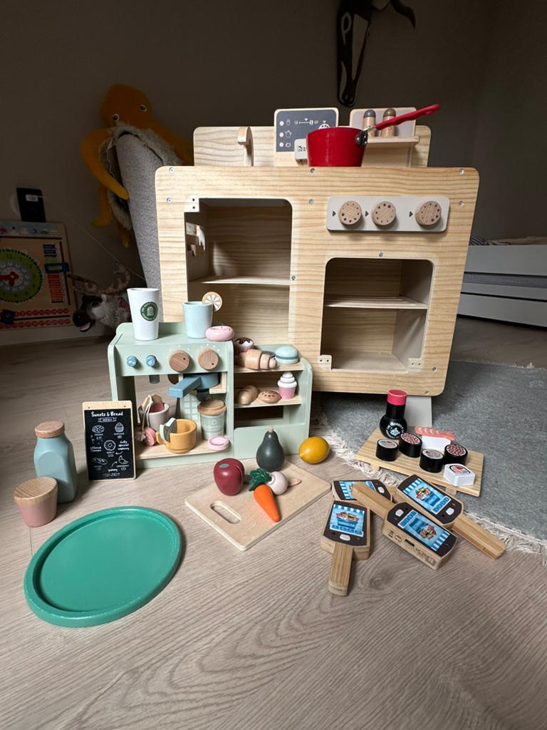 Houten speelkeuken met veel accessoires (Liewood, Little Dut, Kinderen en Baby's, Speelgoed | Speelkeukens, Ophalen, Gebruikt
