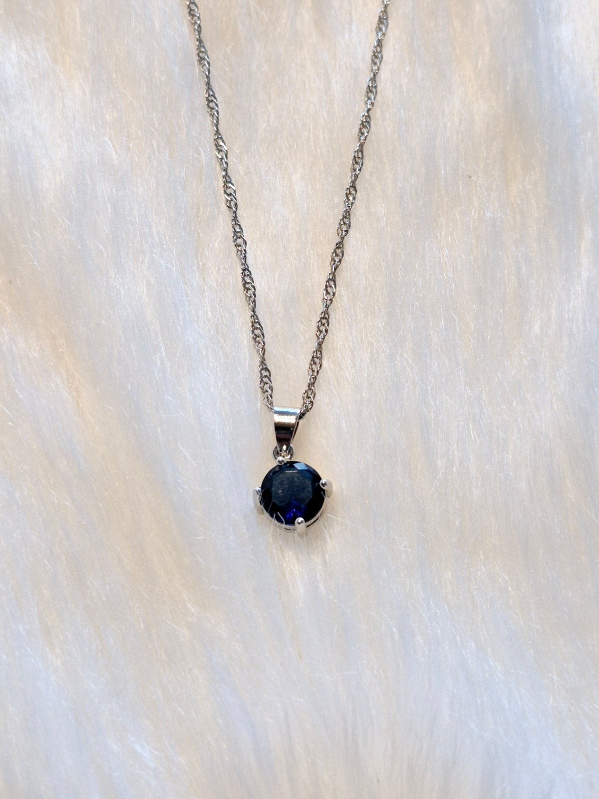 Zilveren ketting met blauwe steen - 925 zilver, Blauw, Ophalen of Verzenden, Zo goed als nieuw, Met edelsteen