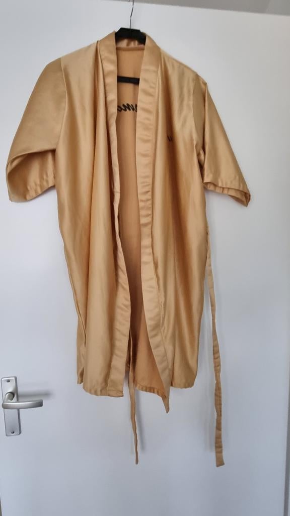 Gouden satijnen kimono met 'Bridesmaid' en 'Nina', Ophalen of Verzenden, Zo goed als nieuw