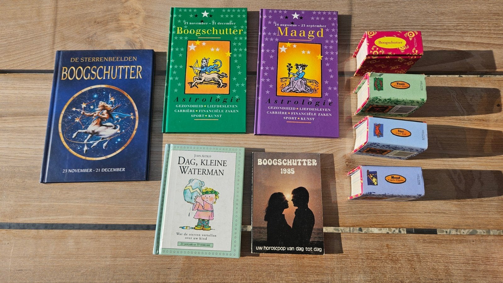 Horoscoop boekjes 8x, Boeken, Ophalen of Verzenden, Spiritualiteit algemeen, Overige typen
