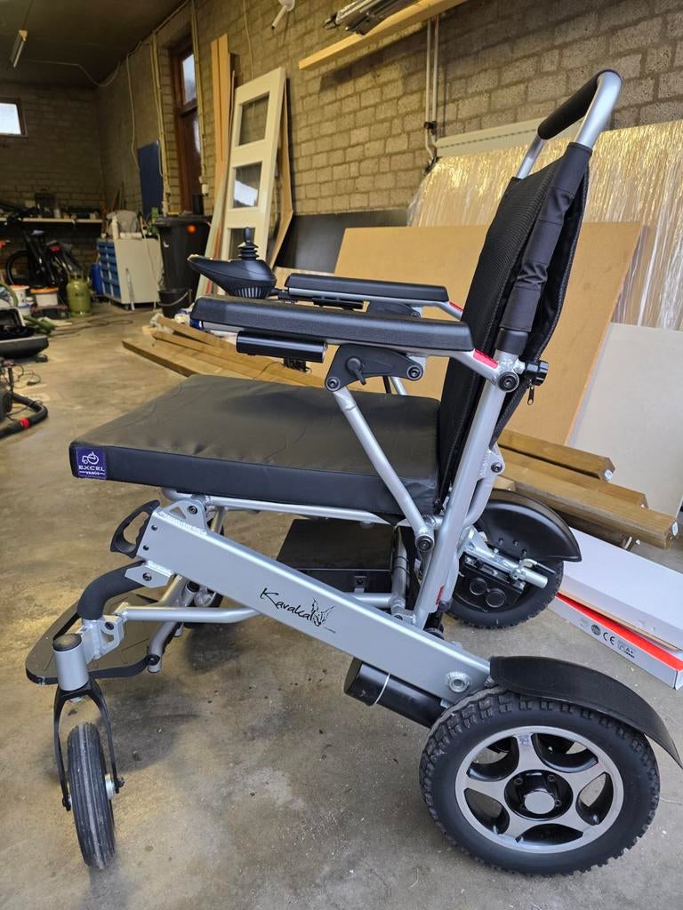 Inklapbare electrische rolstoel., Ophalen, Inklapbaar, Zo goed als nieuw, Duwrolstoel