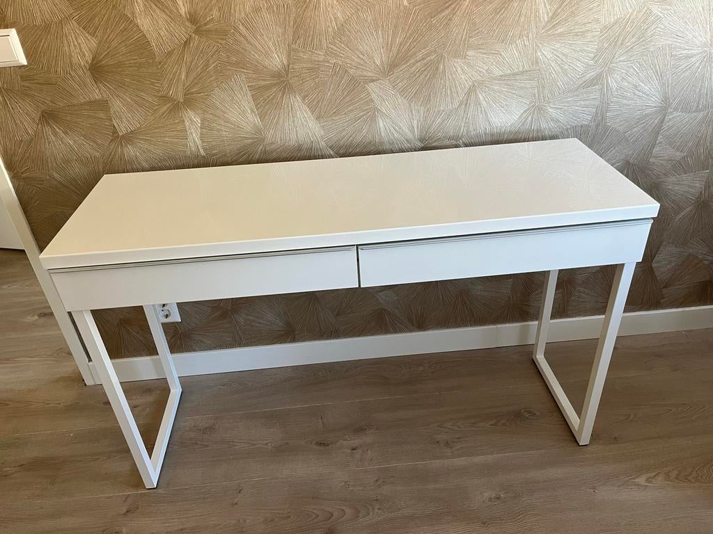 Modern wit bureau met lades, Huis en Inrichting, Bureaus, Ophalen, Met lades, Spaanplaat of MDF, Zo goed als nieuw