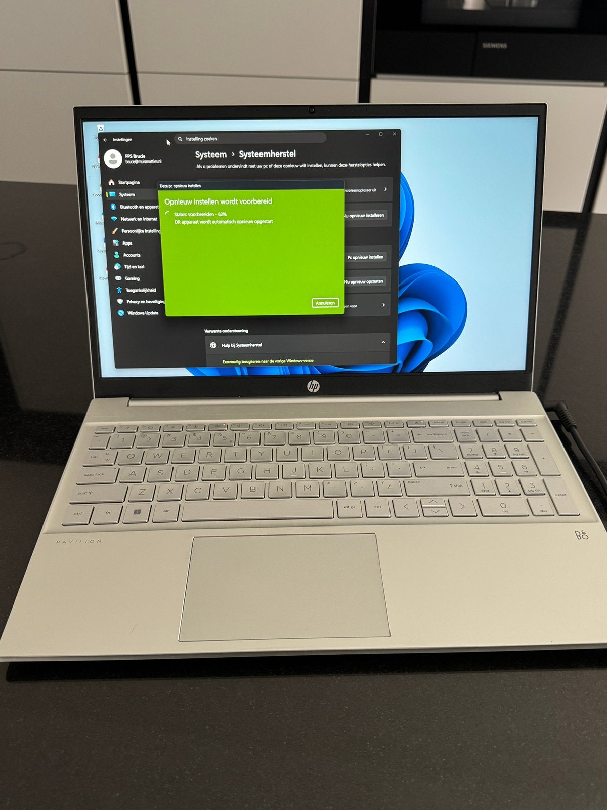 Laptop HP Pavilion 15-EH3840ND, Ophalen of Verzenden, Zo goed als nieuw, SSD, 3 tot 4 Ghz