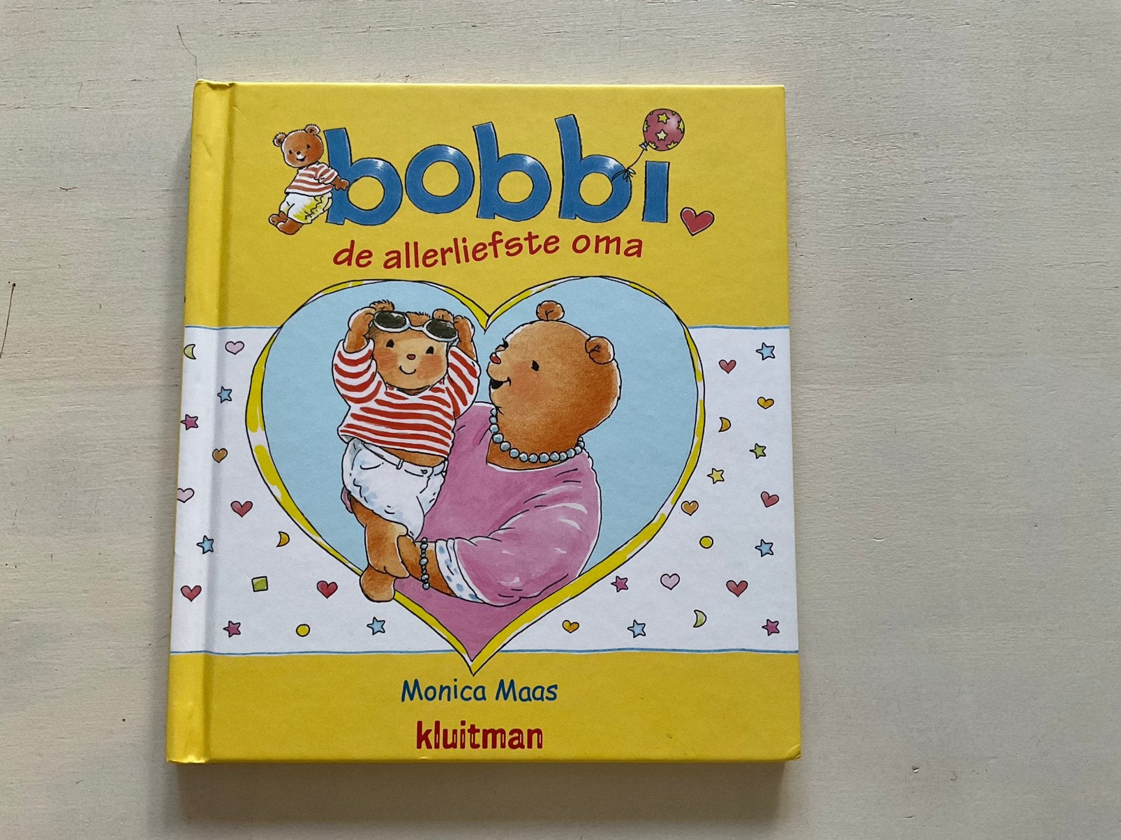 Bobbi - De allerliefste oma, 3 tot 4 jaar, Zo goed als nieuw, Ophalen, Monica Maas