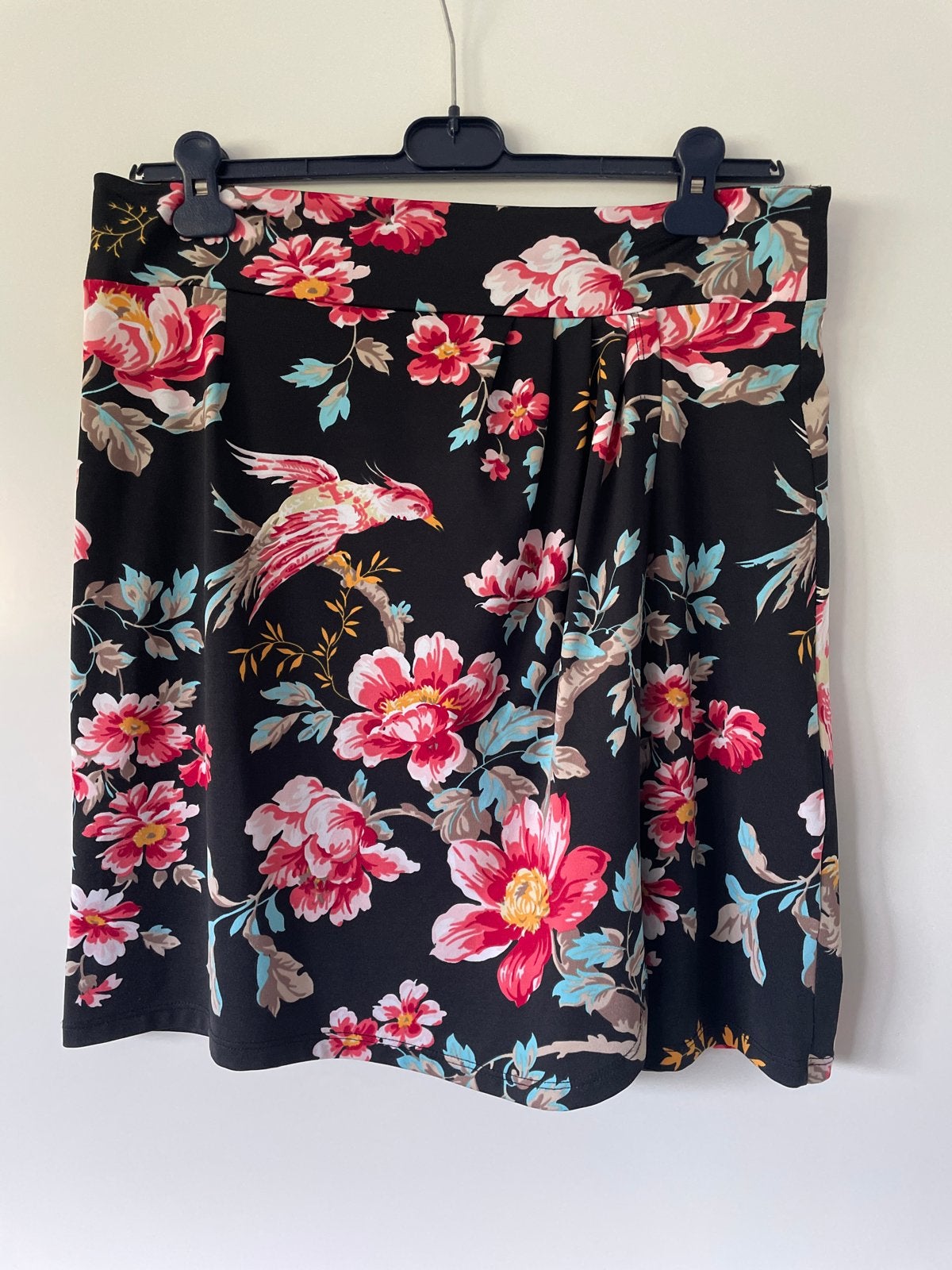King Louie wikkelrok met bloemenprint en vogels, Zwart, Maat 42/44 (L), Ophalen of Verzenden, Zo goed als nieuw