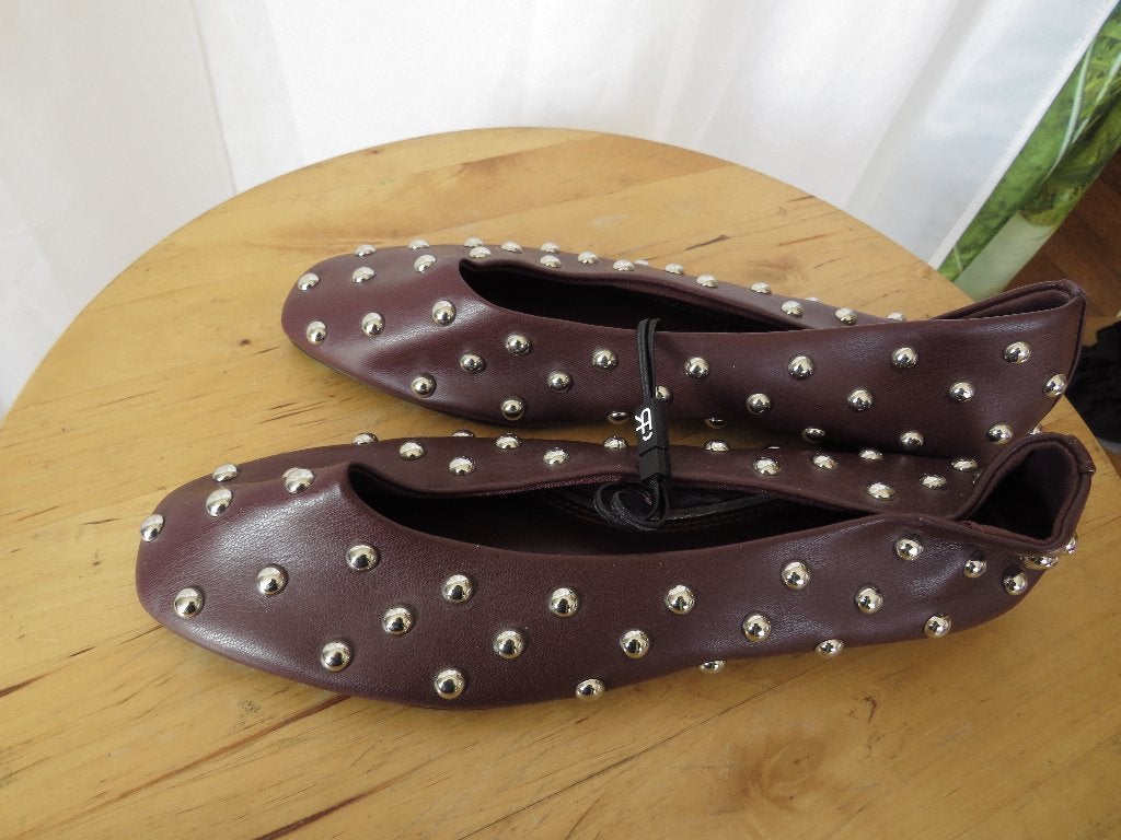 nieuwe bordeaux ballerina's met studs mt 38 Parfois, Kleding | Dames, Schoenen, Zo goed als nieuw, Rood, Parfois, Ballerina's