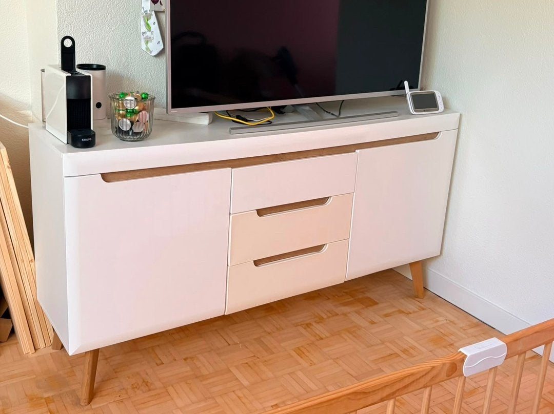 Gratis klassiek wit en houten dressoir, Huis en Inrichting, Kasten | Dressoirs, Gebruikt, Met deur(en), 150 tot 200 cm, Eikenhout