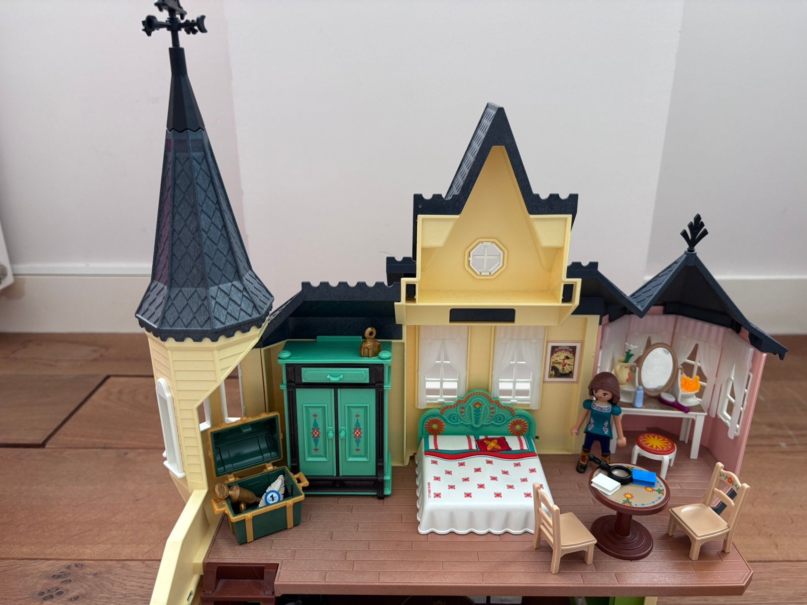 Playmobil Spirit lucky’s huis 9475 + slaapkamer 9476, Ophalen of Verzenden, Zo goed als nieuw, Complete set
