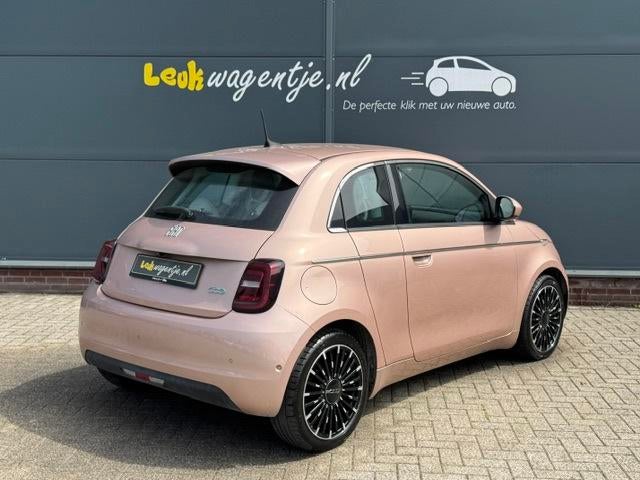 Fiat 500 e 3+1 La Prima 42 kWh *camera *leer *stoelv. *17'', Gebruikt, 118 pk, Overige kleuren, 4 stoelen