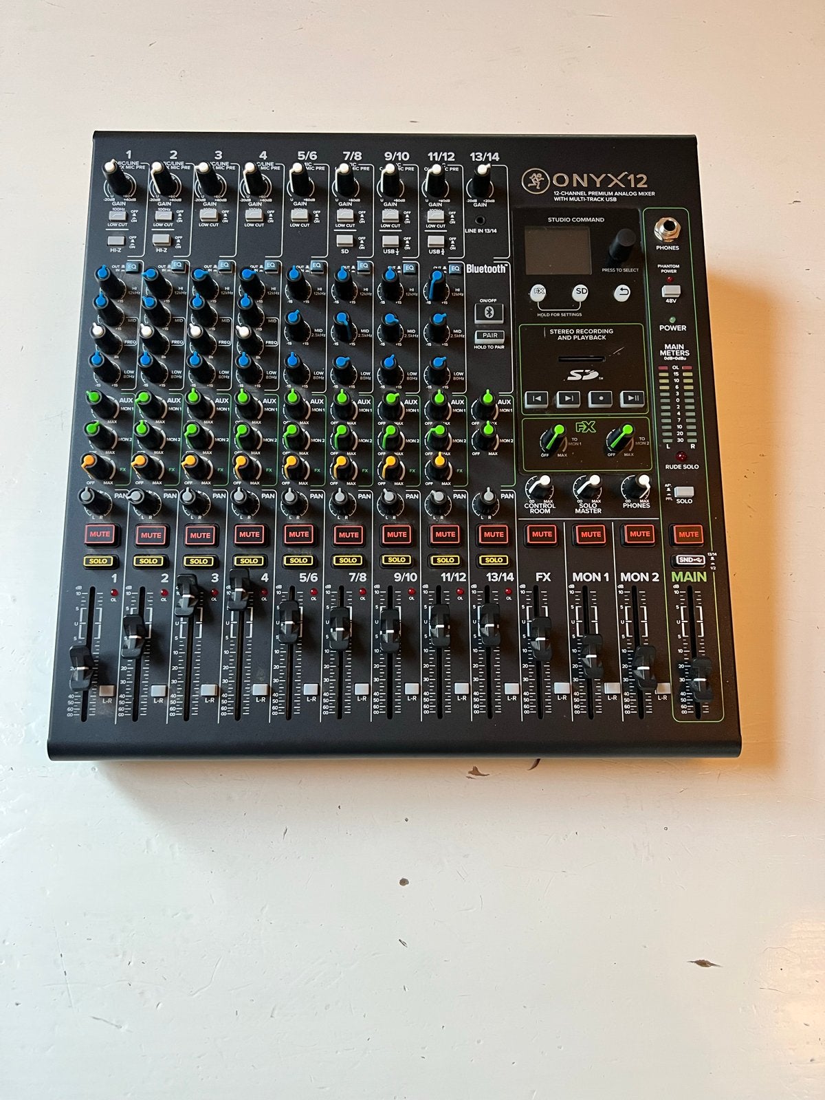 Mackie Onyx12 - Premium Analoge Mixer - !Defect!, Muziek en Instrumenten, Mengpanelen, Ophalen, Zo goed als nieuw, 10 tot 20 kanalen