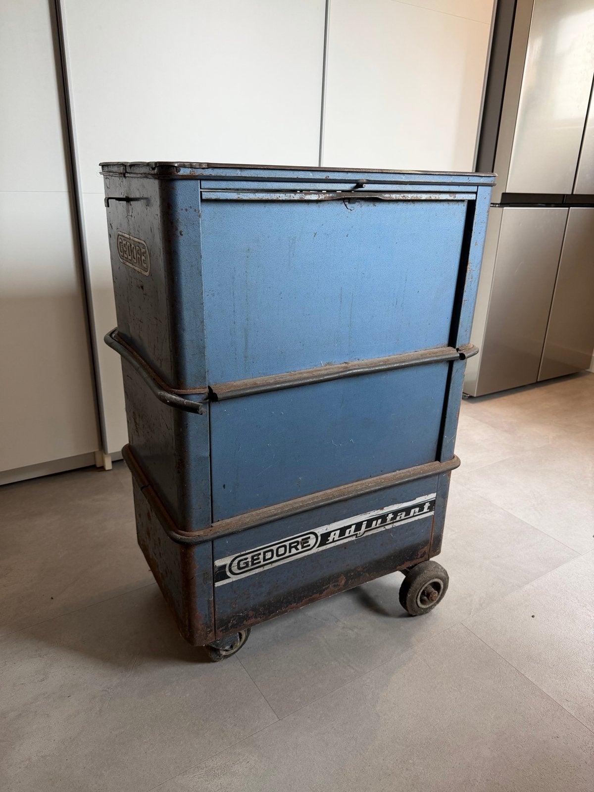 Vintage Gedore Adjutant gereedschapswagen op wielen, Doe-het-zelf en Verbouw, Gereedschapskisten, Ophalen, Gebruikt