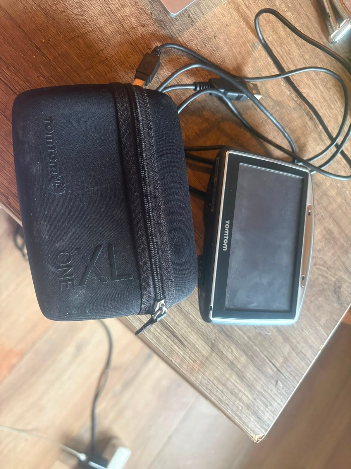 TomTom ONE XL navigatiesysteem met hoesje, Ophalen, Zo goed als nieuw